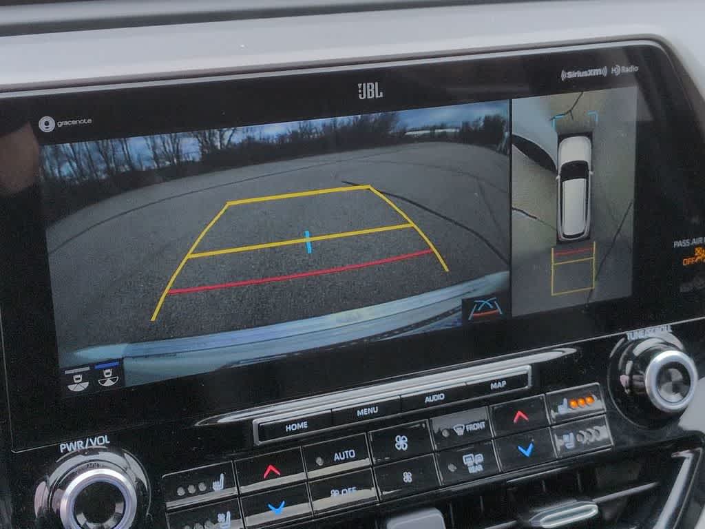 Thumbnail: 2020 Toyota Highlander - 32