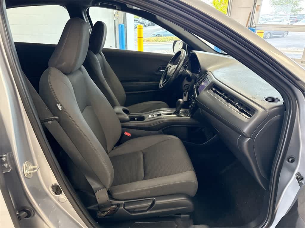 Thumbnail: 2019 Honda HR-V - 22
