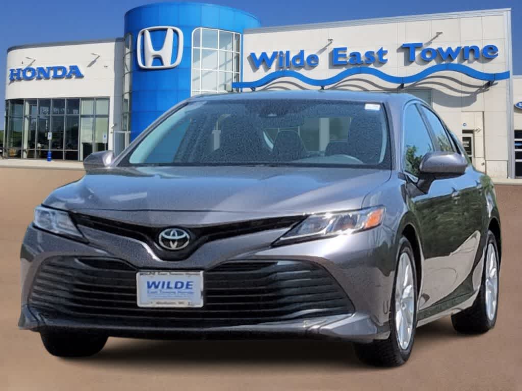 Thumbnail: 2019 Toyota Camry - 3