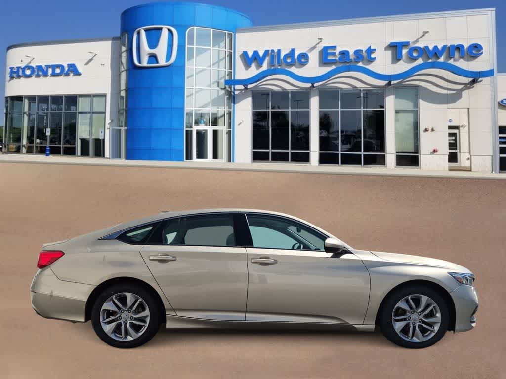Thumbnail: 2018 Honda Accord - 10