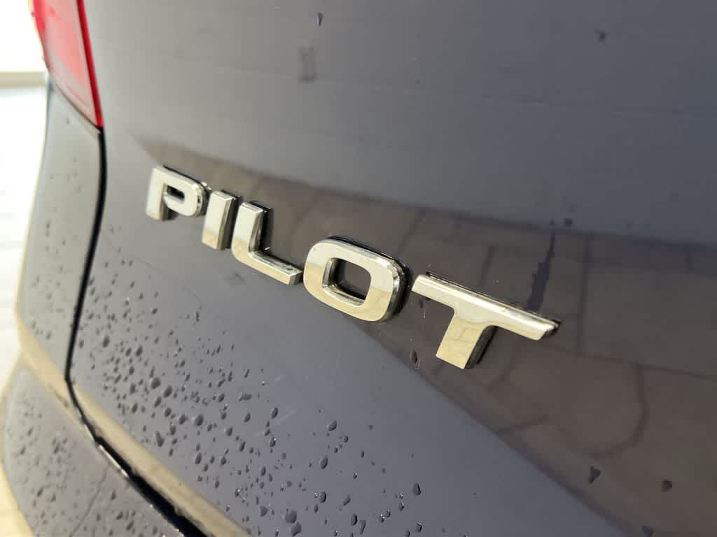 Thumbnail: 2019 Honda Pilot - 15