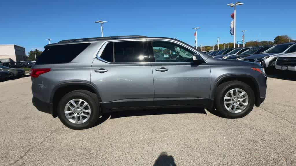 Thumbnail: 2020 Chevrolet Traverse - 9