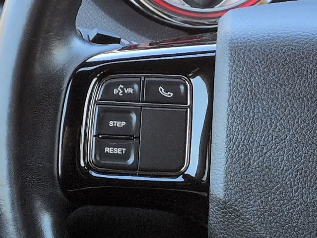 Thumbnail: 2020 Dodge Grand Caravan - 21