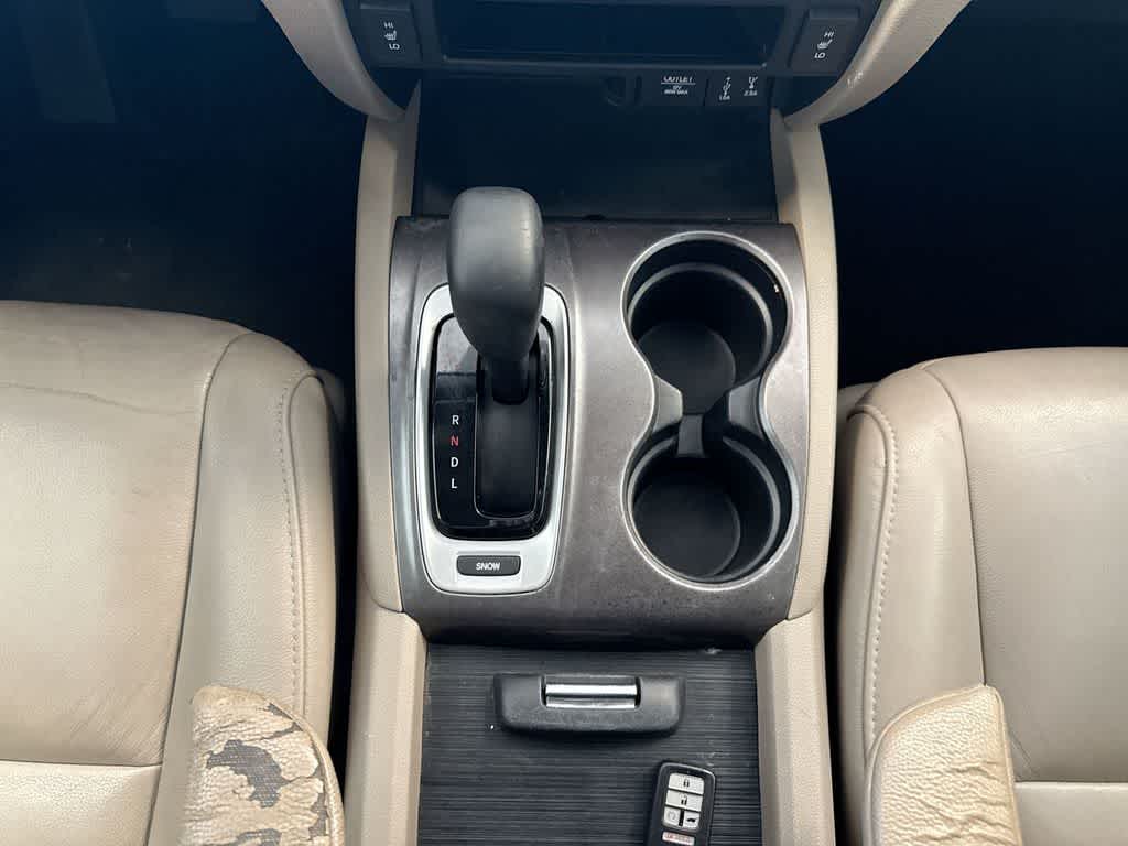 Thumbnail: 2017 Honda Pilot - 33