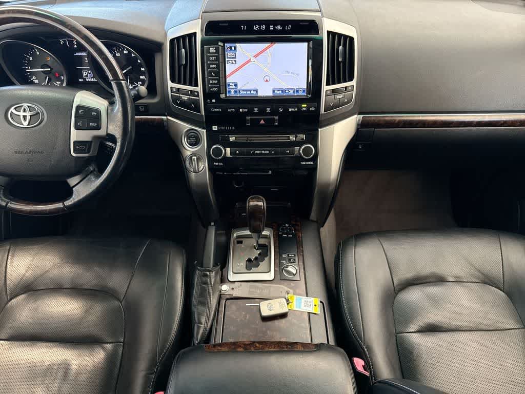 Thumbnail: 2015 Toyota Land Cruiser - 30