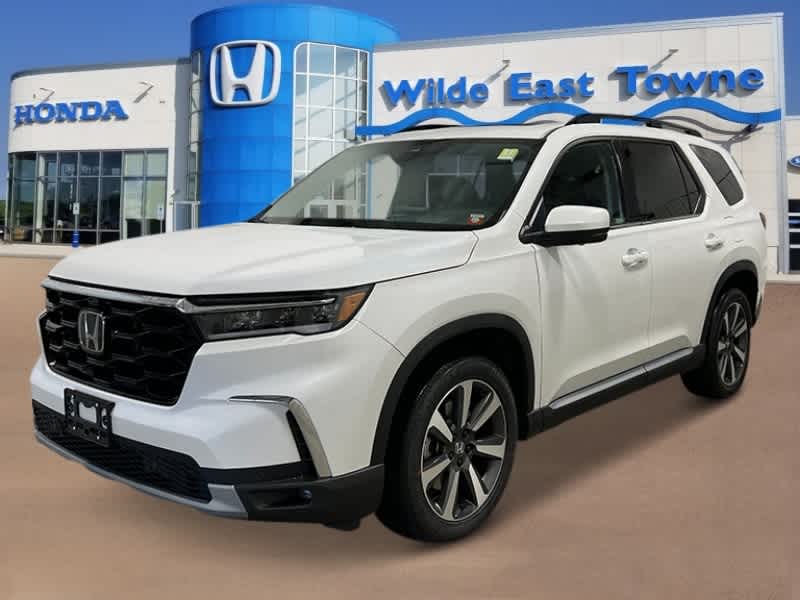 2025 Honda Pilot Elite's photo
