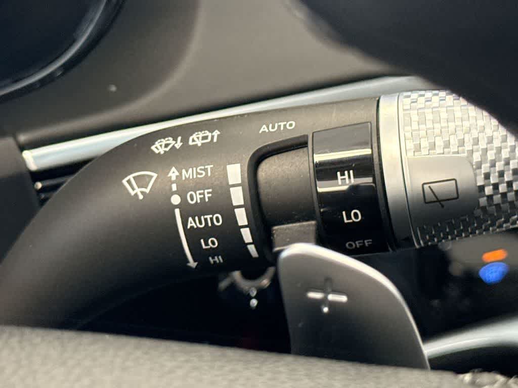 Thumbnail: 2023 Genesis GV70 - 28