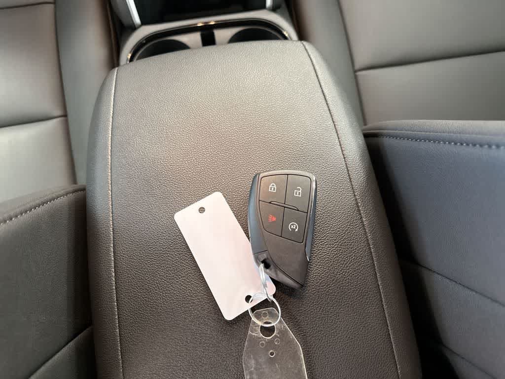 Thumbnail: 2025 Chevrolet Colorado - 37