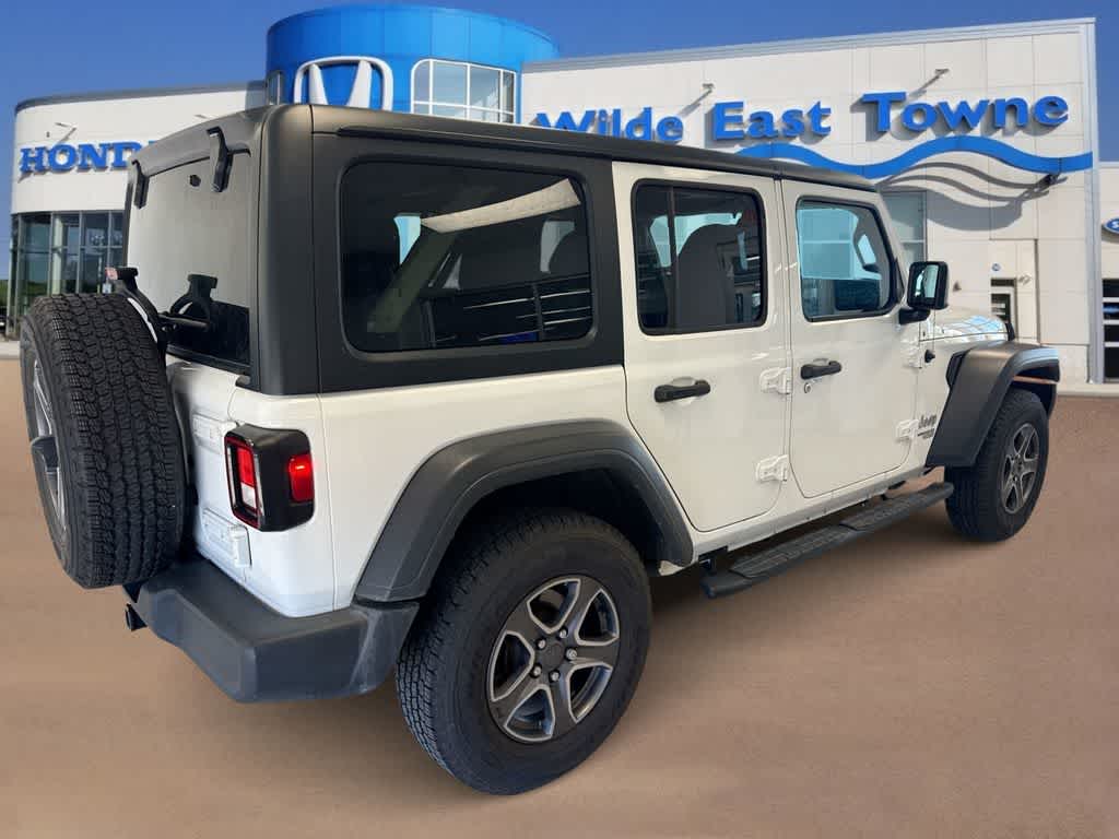 Thumbnail: 2019 Jeep Wrangler - 8