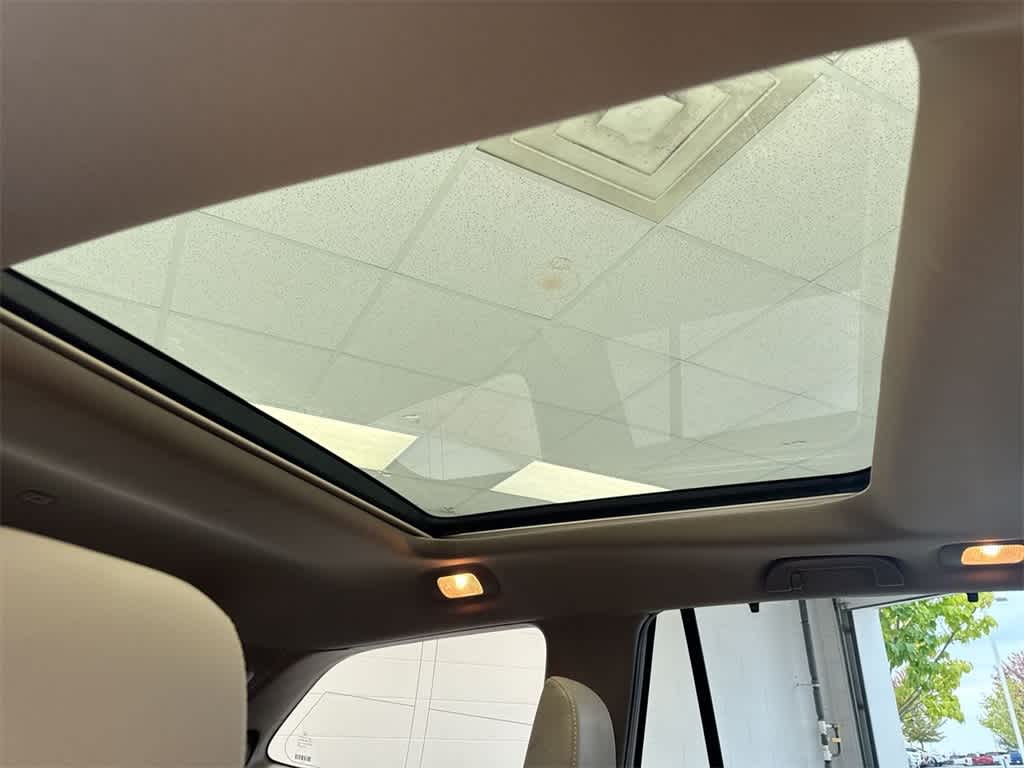 Thumbnail: 2018 Honda Pilot - 24