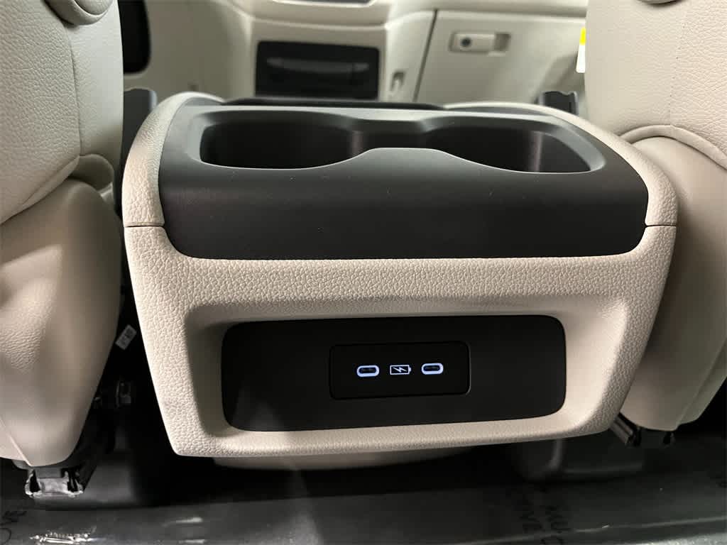 Thumbnail: 2026 Honda Odyssey - 21