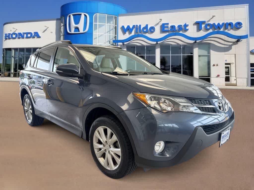 Thumbnail: 2013 Toyota RAV4 - 2