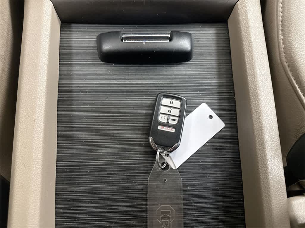 Thumbnail: 2016 Honda Pilot - 38