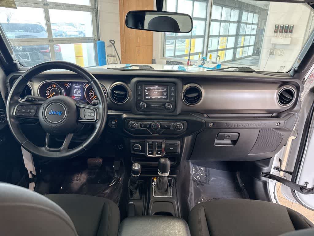 Thumbnail: 2020 Jeep Wrangler - 15