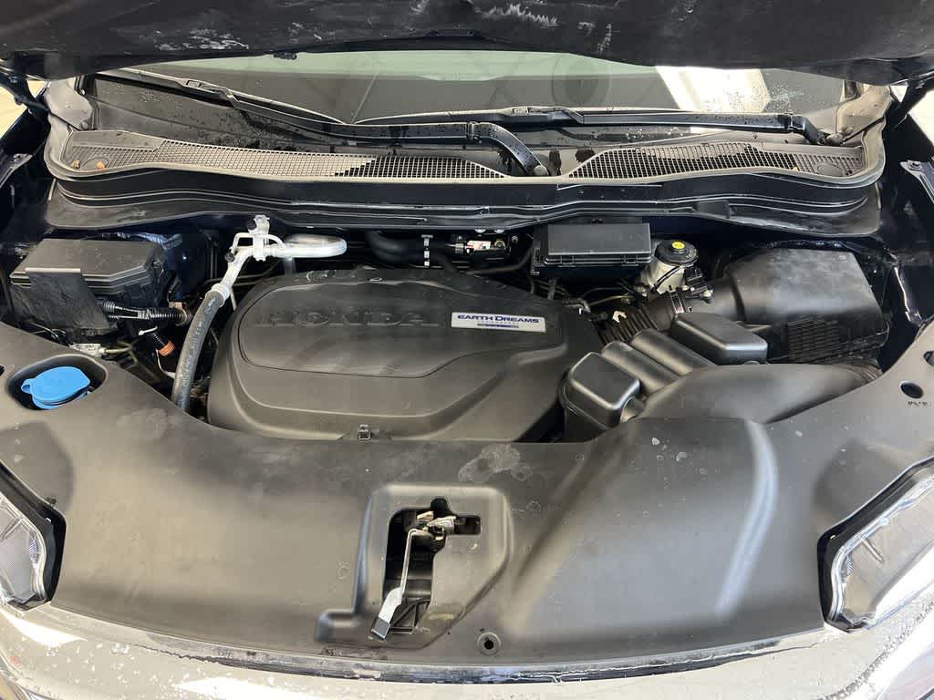 Thumbnail: 2019 Honda Pilot - 17