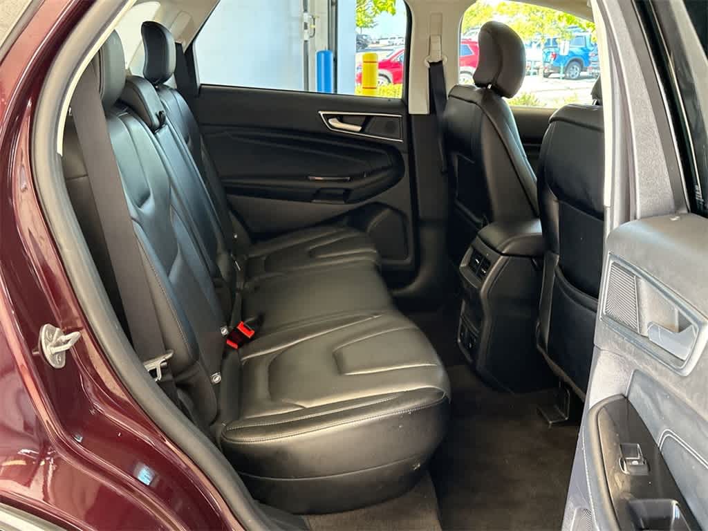 Thumbnail: 2019 Ford Edge - 22
