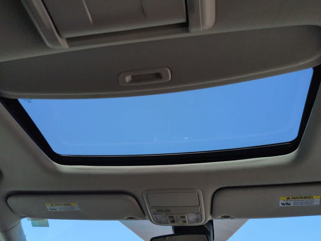 Thumbnail: 2015 Honda Odyssey - 24