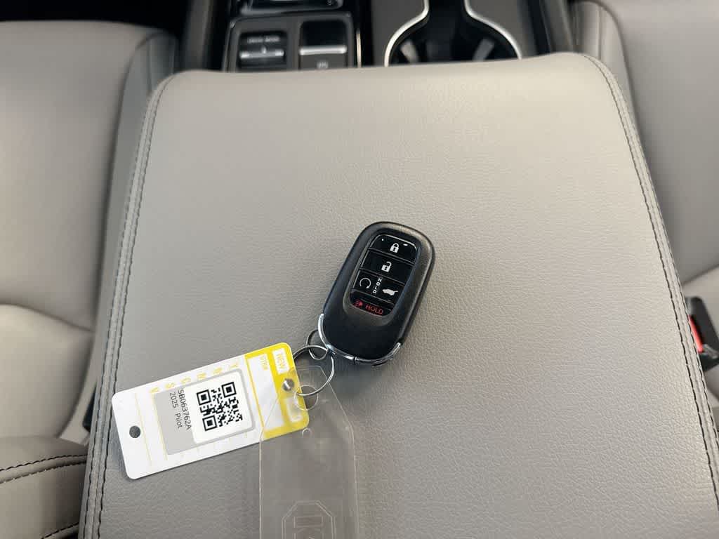 Thumbnail: 2025 Honda Pilot - 38