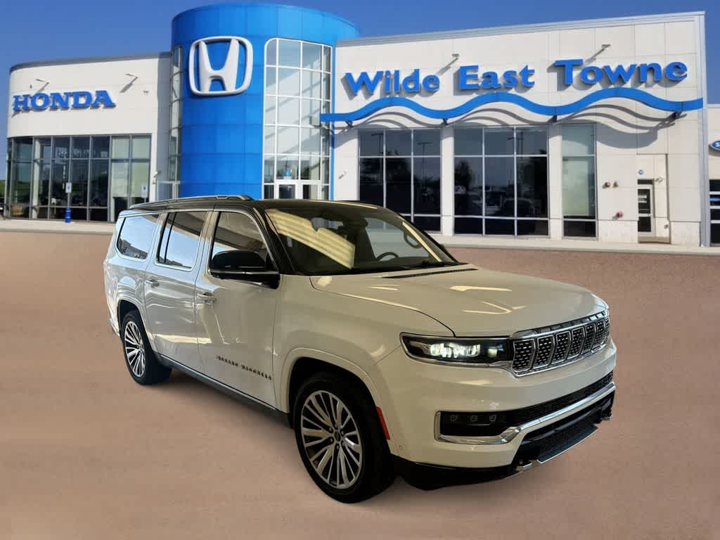 Thumbnail: 2023 Jeep Grand Wagoneer L - 2