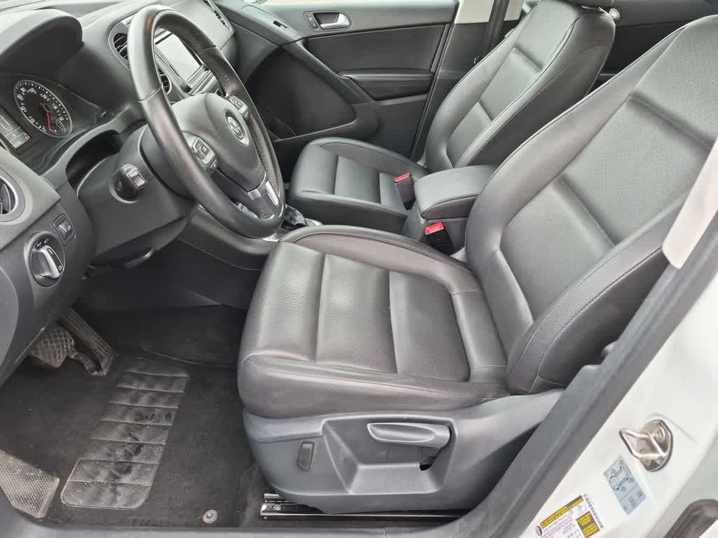 Thumbnail: 2017 Volkswagen Tiguan - 17