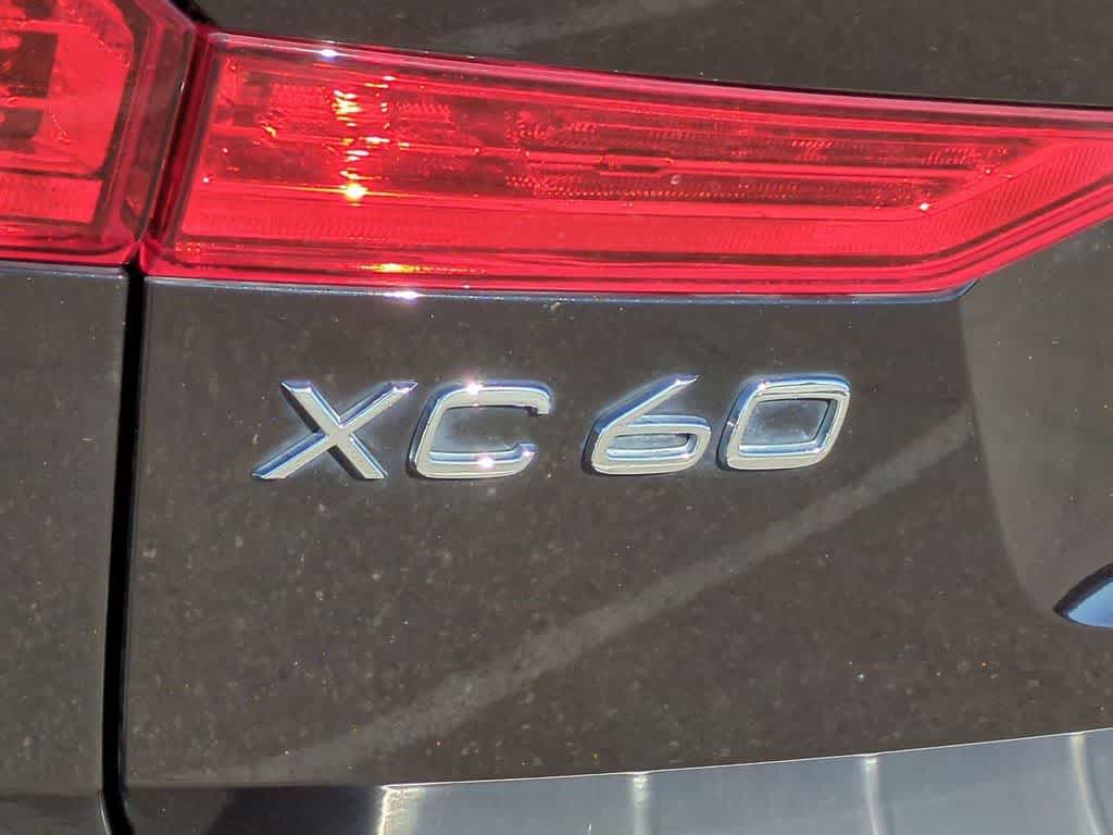 Thumbnail: 2024 Volvo XC60 - 14
