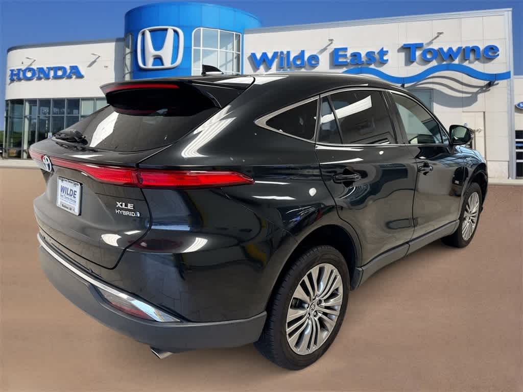 Thumbnail: 2021 Toyota Venza - 8