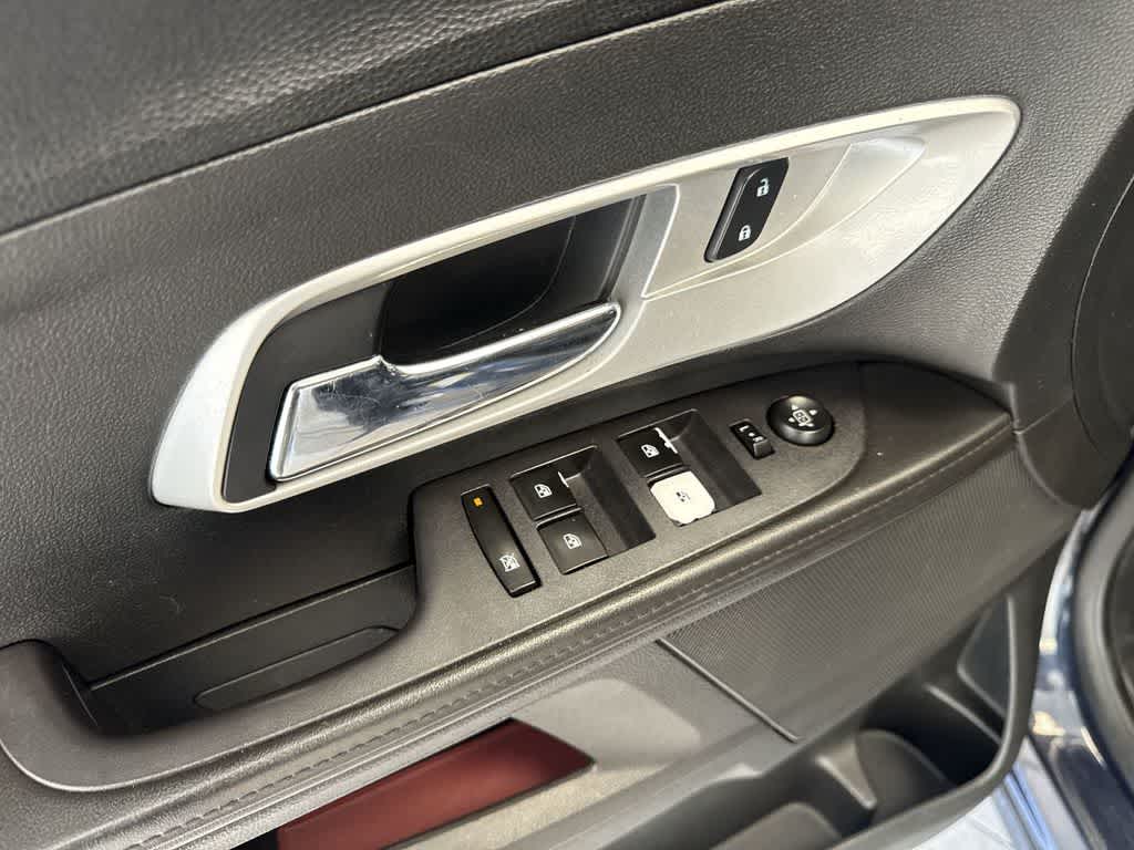 Thumbnail: 2016 Chevrolet Equinox - 17