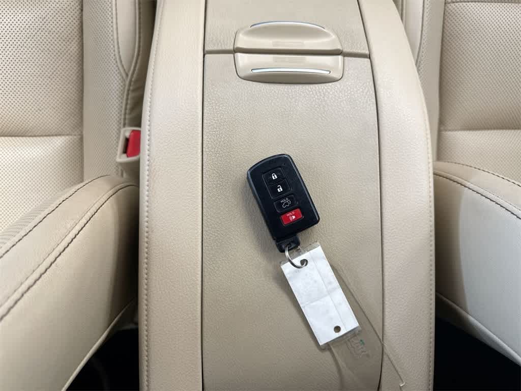 Thumbnail: 2018 Toyota Highlander - 39