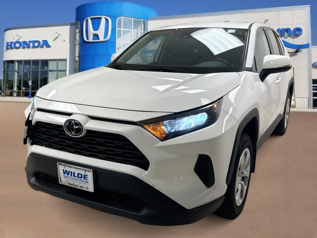 Thumbnail: 2022 Toyota RAV4 - 4