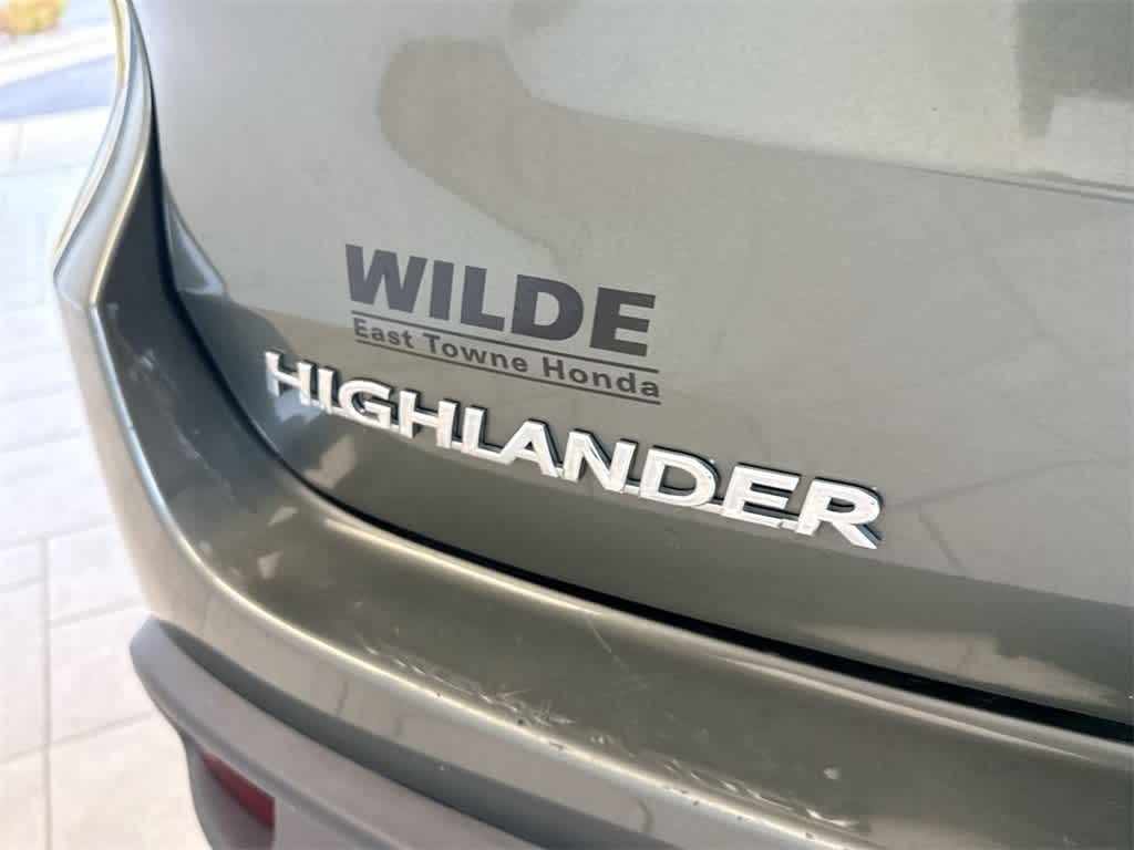 Thumbnail: 2019 Toyota Highlander - 13