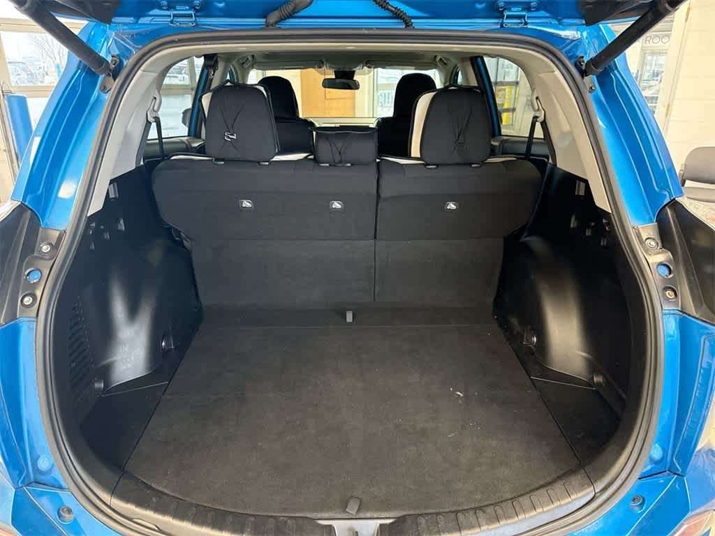 Thumbnail: 2018 Toyota RAV4 - 35