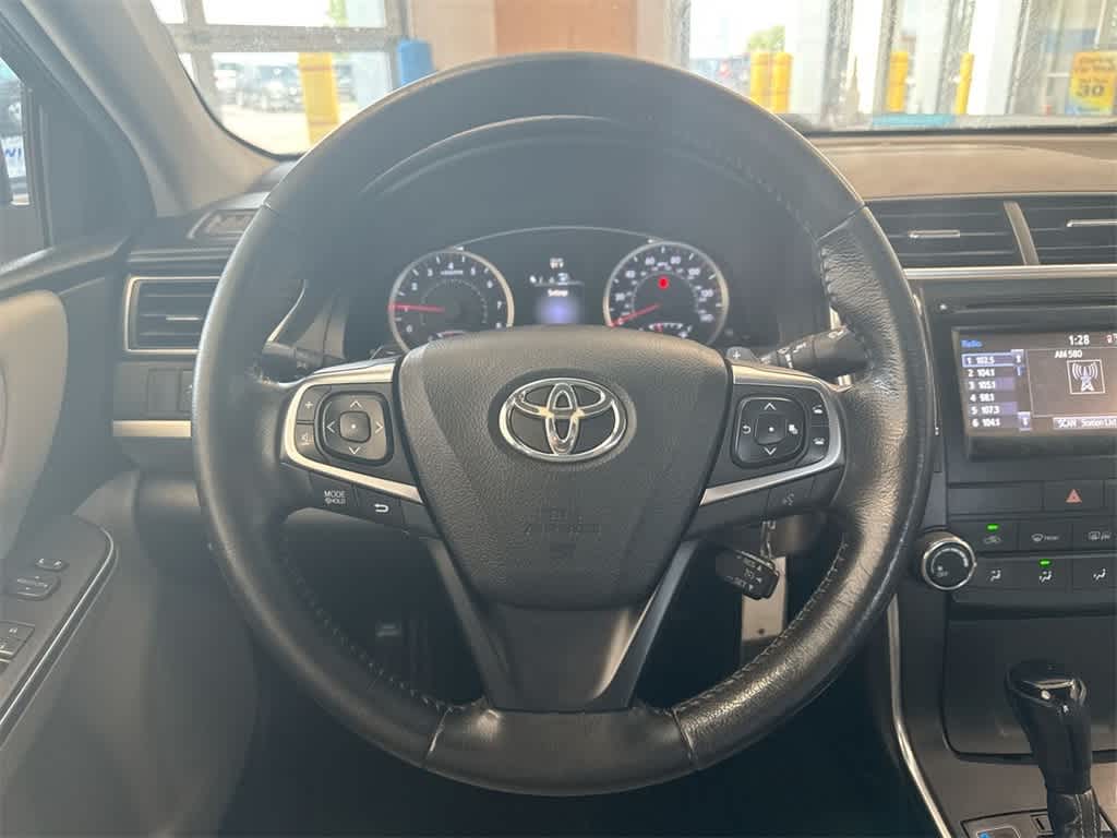 Thumbnail: 2015 Toyota Camry - 24