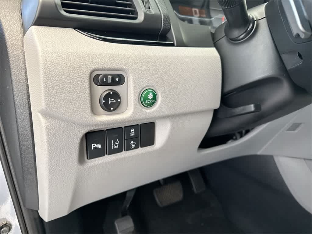 Thumbnail: 2017 Honda Pilot - 40