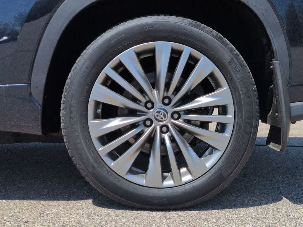 2020 Toyota Highlander Platinum - Photo 14