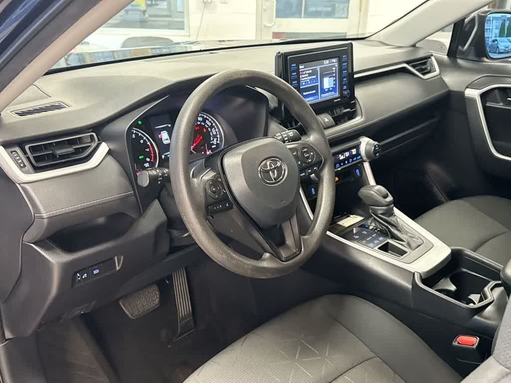 Thumbnail: 2021 Toyota RAV4 - 10