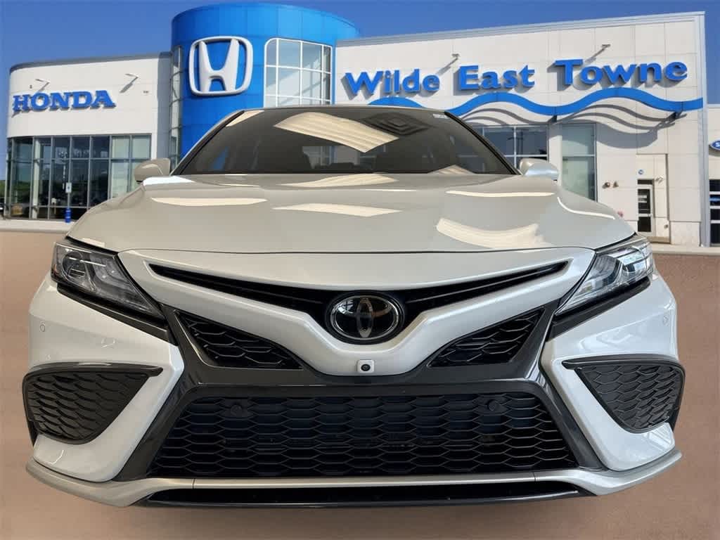 2023 Toyota Camry XSE 3