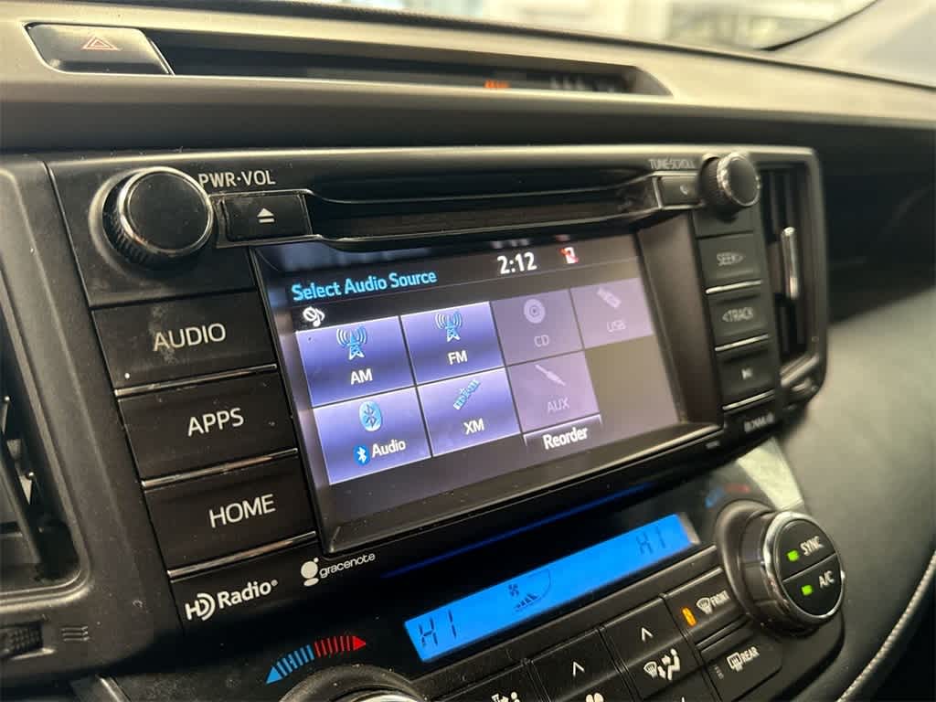 Thumbnail: 2018 Toyota RAV4 - 31