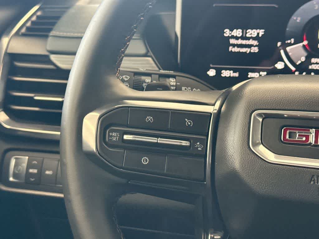 Thumbnail: 2025 GMC Acadia - 27