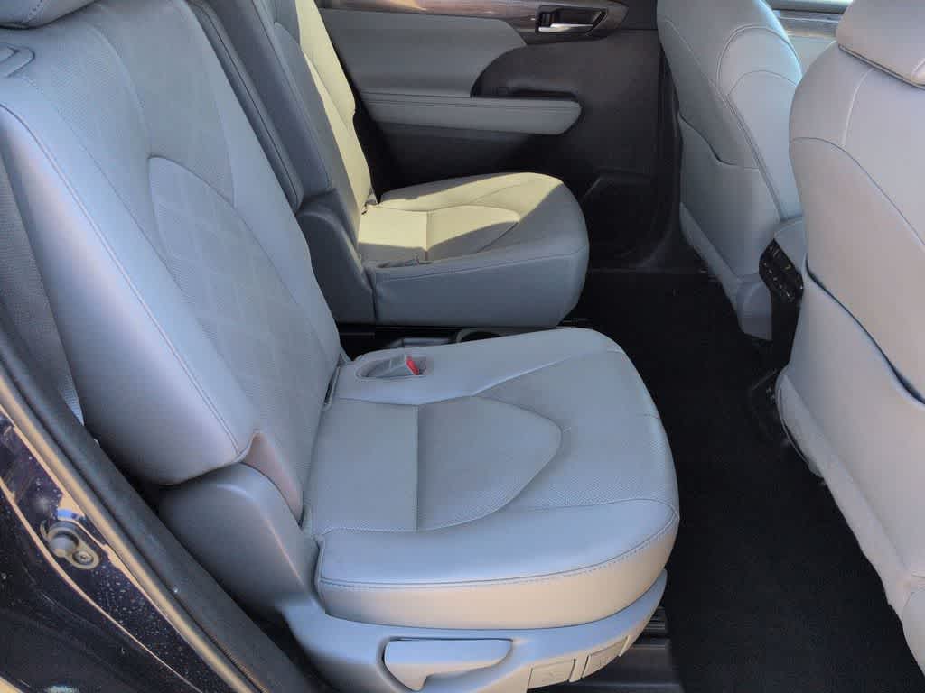 2020 Toyota Highlander Platinum - Photo 22