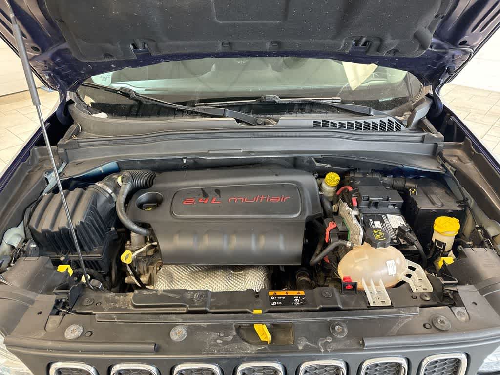 Thumbnail: 2016 Jeep Renegade - 15