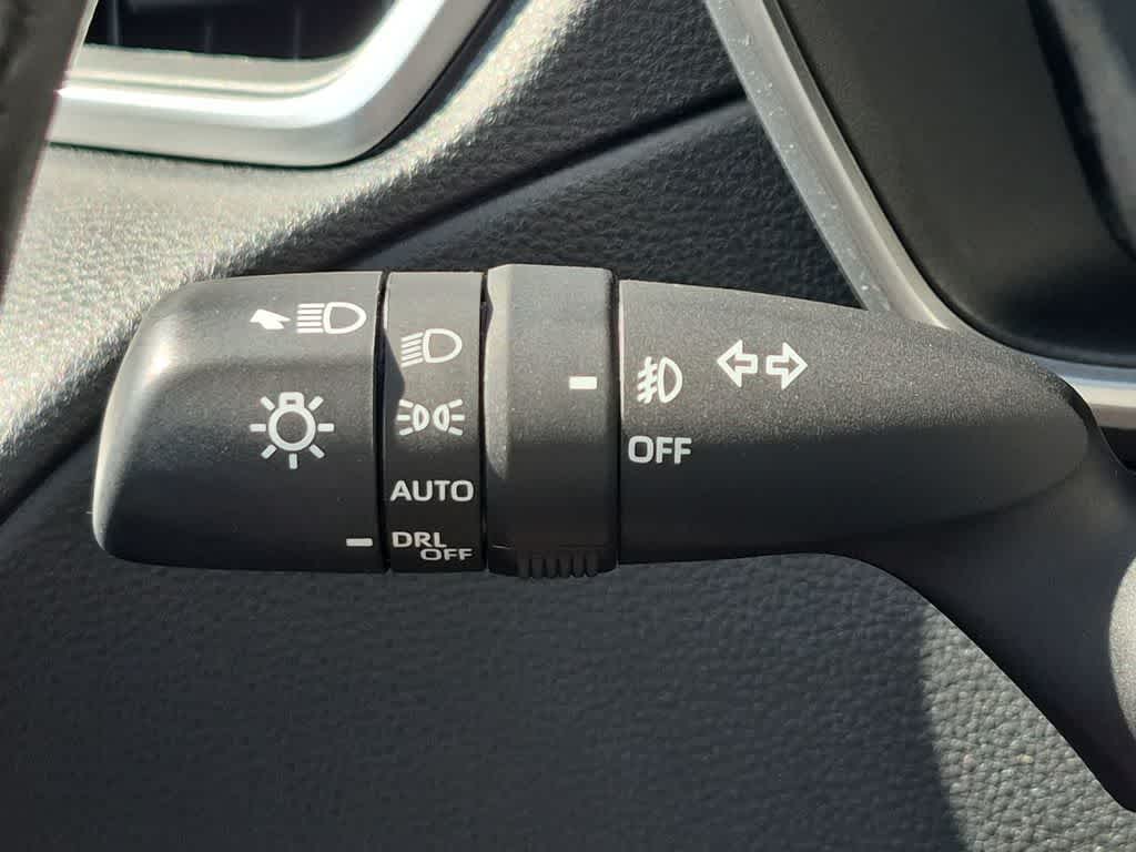 2023 Toyota Corolla Cross XLE - Photo 29