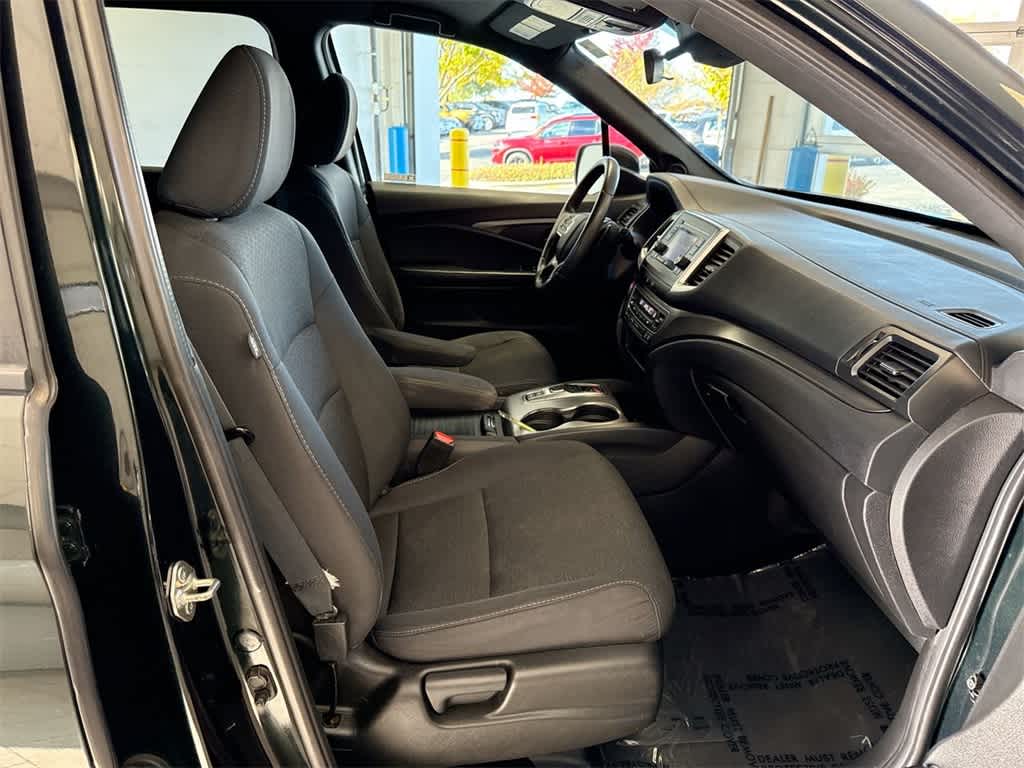 Thumbnail: 2019 Honda Passport - 22