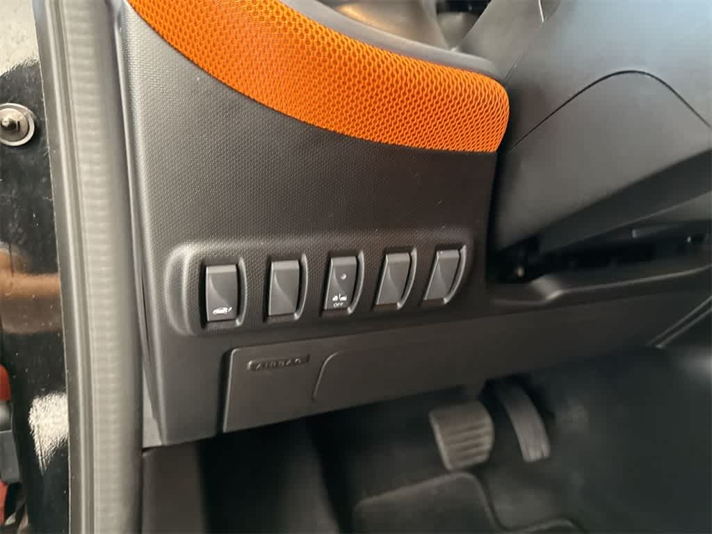 Thumbnail: 2016 smart fortwo - 31