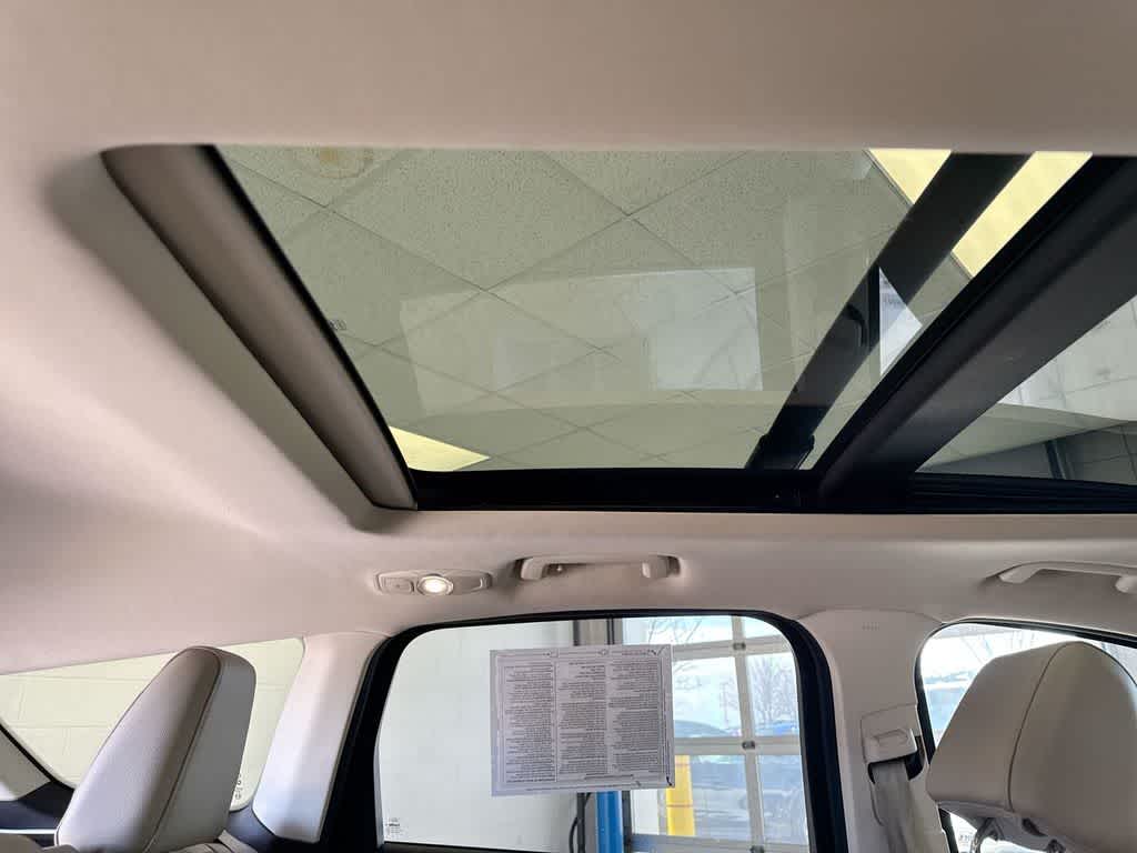 Thumbnail: 2015 Ford Escape - 24