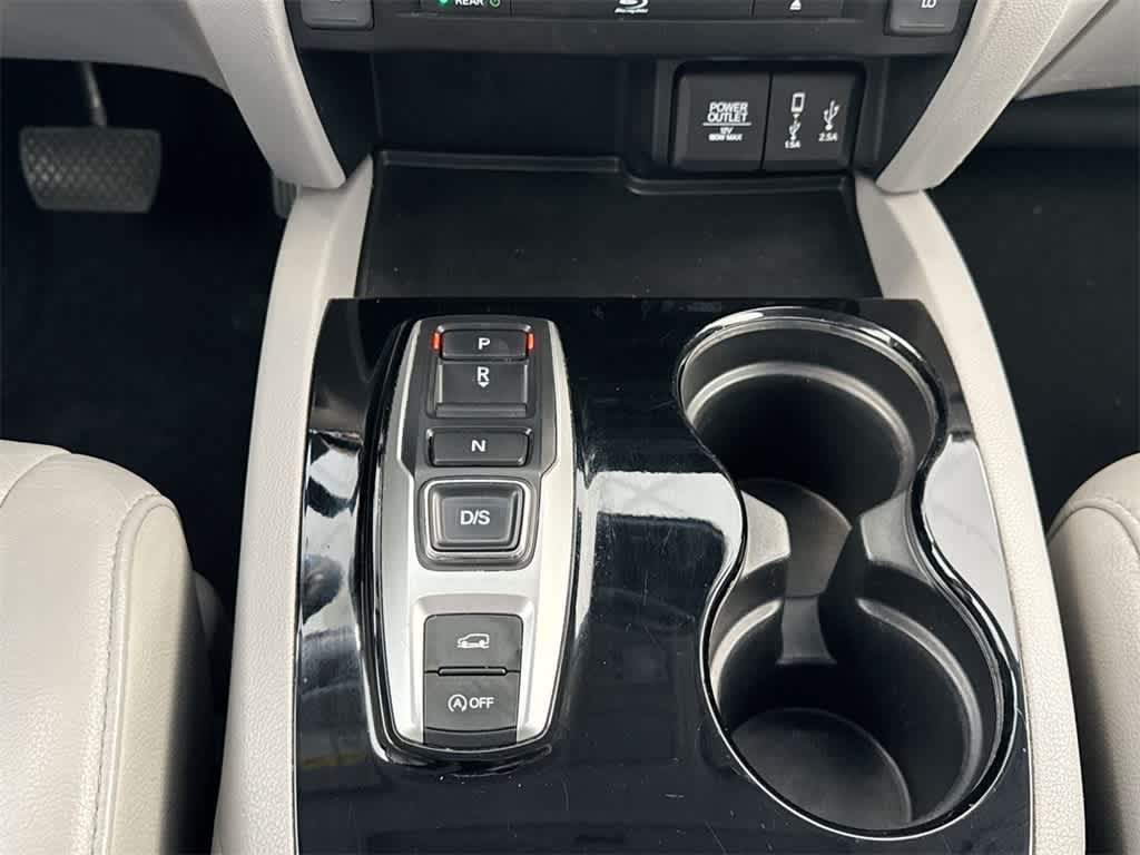 Thumbnail: 2017 Honda Pilot - 35