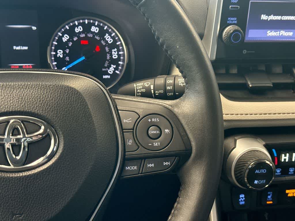 Thumbnail: 2022 Toyota RAV4 - 24