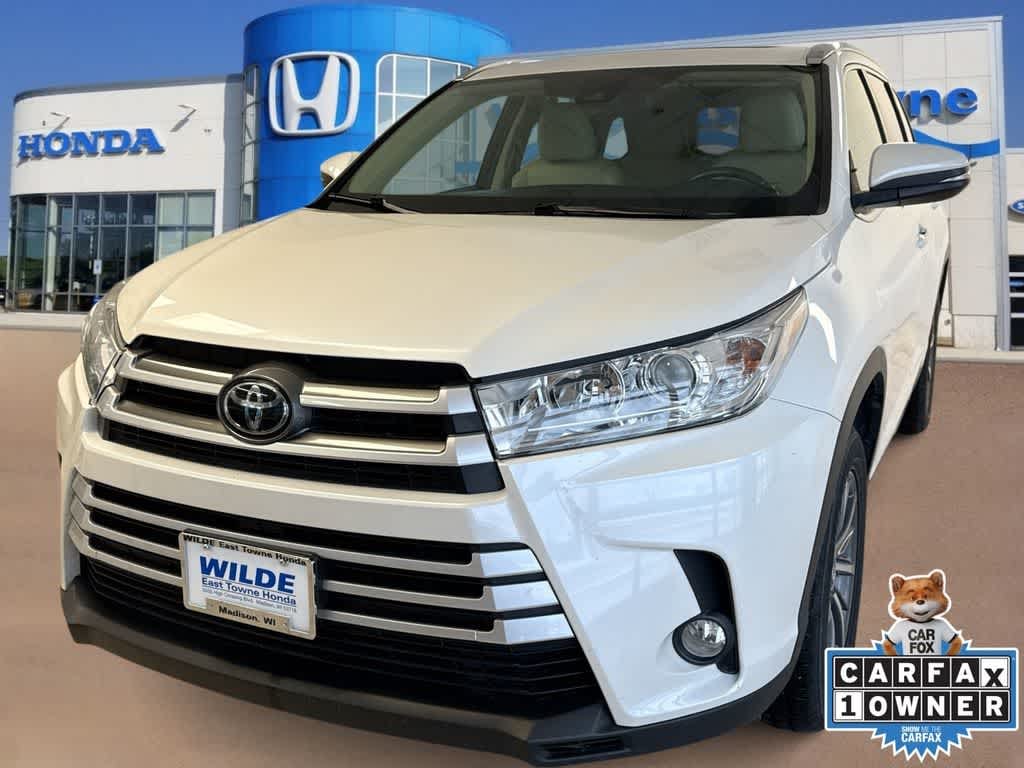 Used 2019 Toyota Highlander XLE V6 SUV