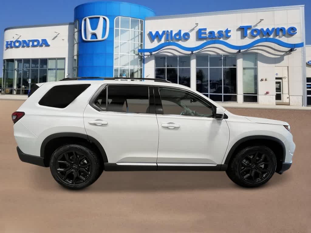2025 Honda Pilot Touring 8