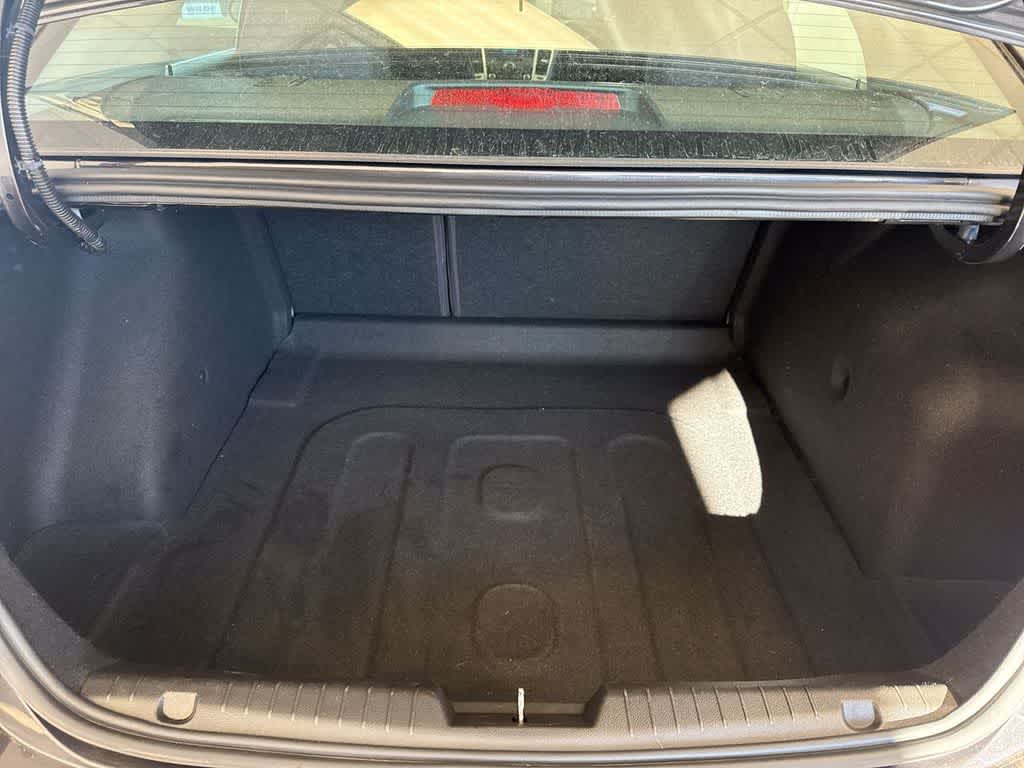 Thumbnail: 2015 Chevrolet Cruze - 33