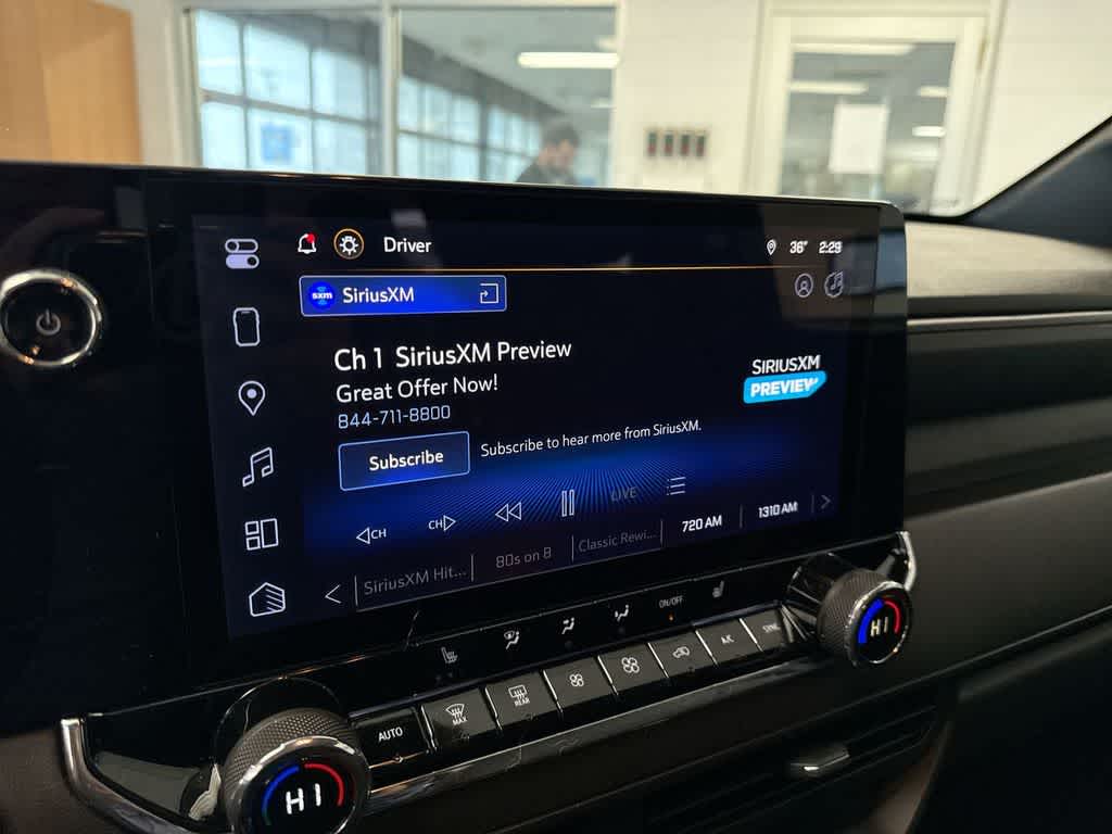 Thumbnail: 2025 Chevrolet Colorado - 31